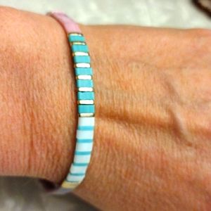 Beautiful stretch fit square beads bracelet.